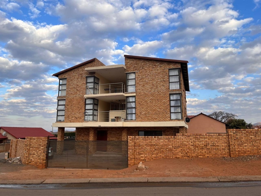 Commercial Property for Sale in Tlhabane West North West